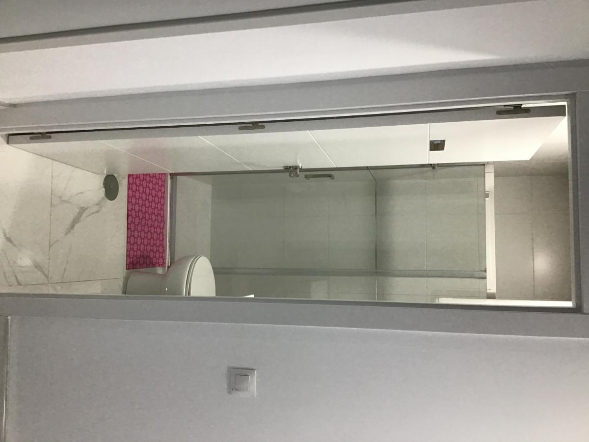 Room In Apartment - Habitacion Multiple 04 Carpetana 马德里 外观 照片